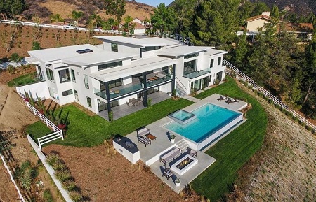 Joe's $2.2 million luxury house